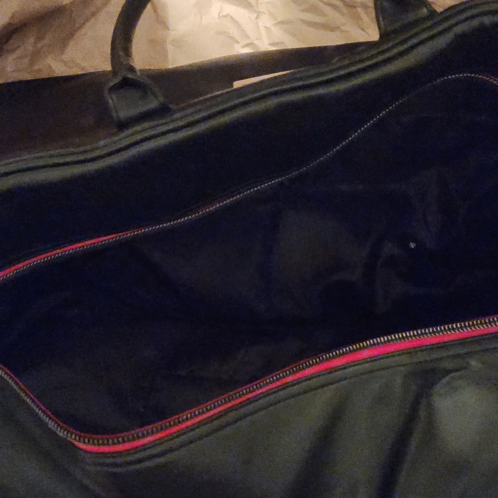 SEAN JOHN DUFFLE BAG - Picture 6 of 6